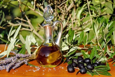 The Endless Skin Care Benefits of Tamanu Oil Are Ancient, Traditional and Unbelieveably Fabulous