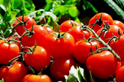 A Natural Acne Remedy - Tomatoes